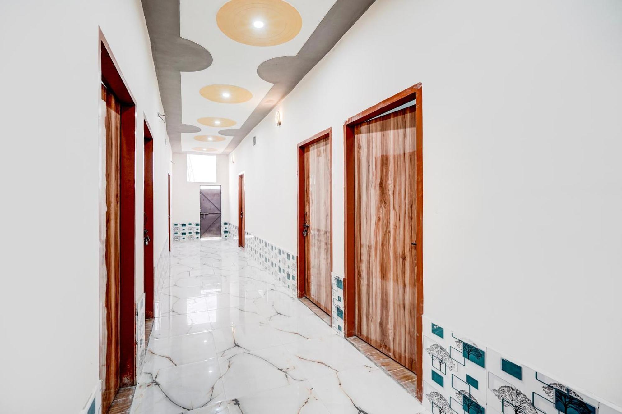 Hotel O Golden Bird Noida Exterior photo